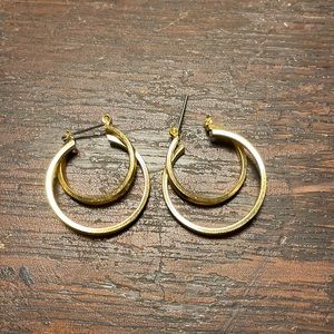 4/$25🦋 New Gold plated earrings